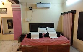 Suraj Inn Varanasi